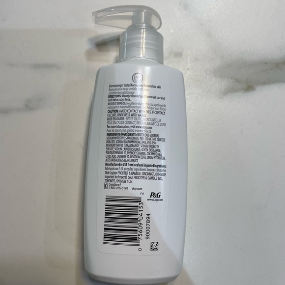 Olay Cleanse Gentle Foaming Face Cleanser for Sensitive Skin - 200mL - Picture 2 of 2